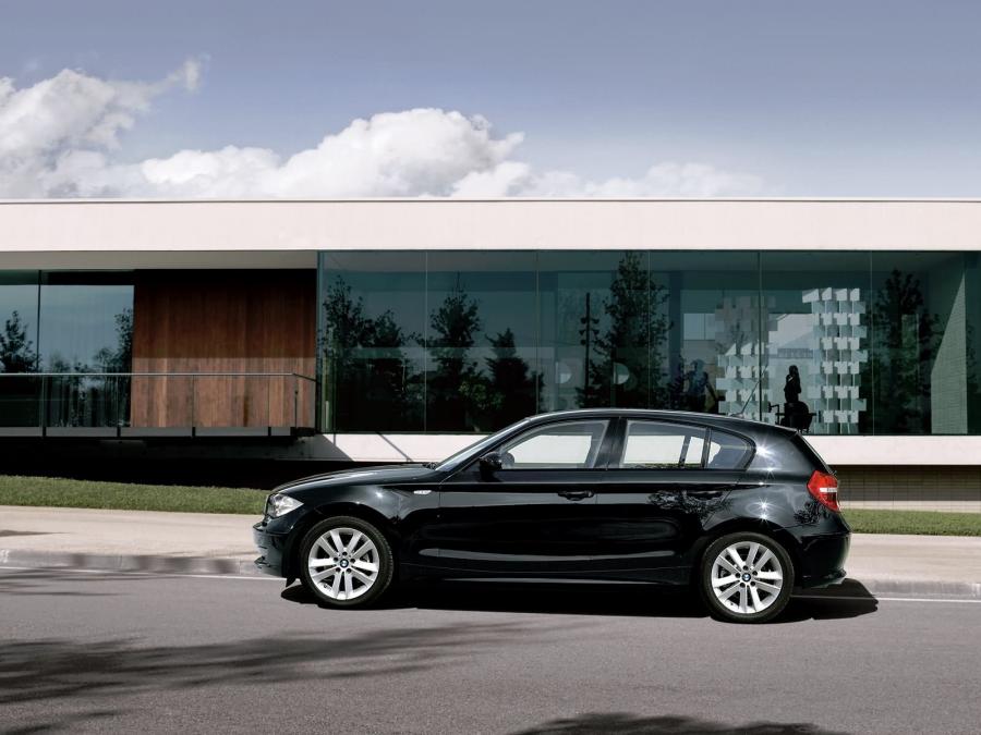  BMW 120i 5-Door 2007 года  (фото 3 из 16)